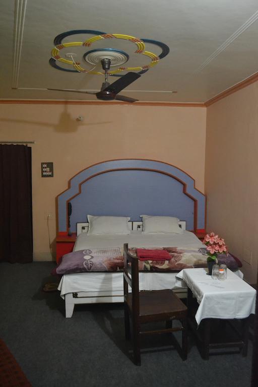 Hotel Sandeep 바라나시 객실 사진